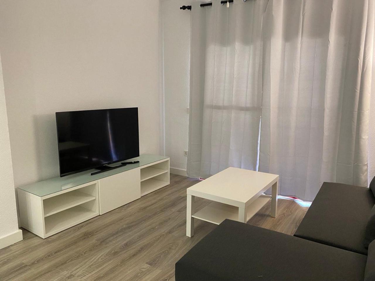 Apartamentos Turisticos Magallanes I サン・ペドロ・デル・ピナタル エクステリア 写真